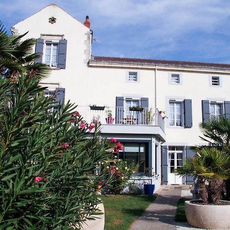 La Maison De Venus Lucon Bagian luar foto